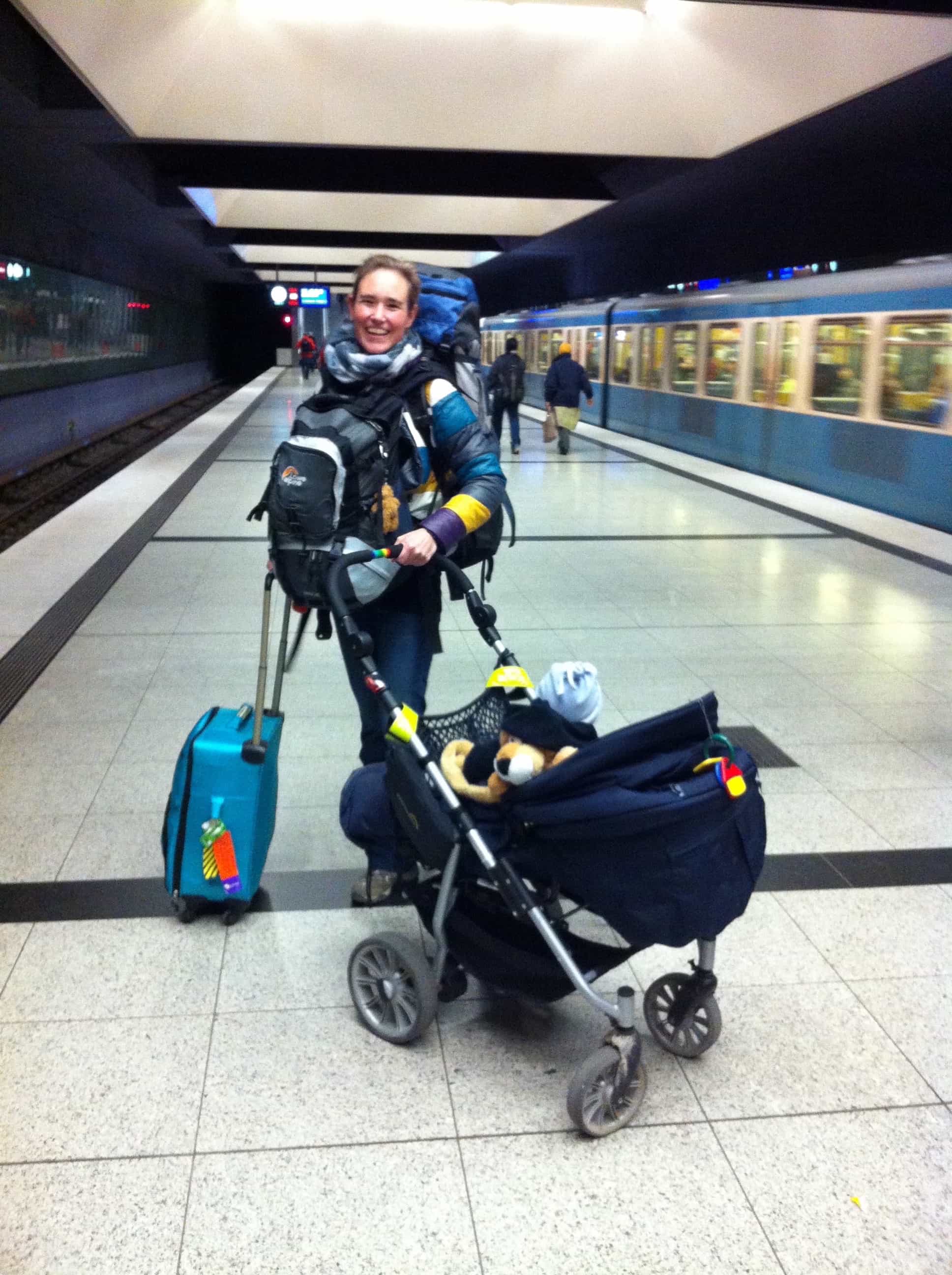 Alleine Reisen als Frau, mit Baby, Kinderwagen und Rucksack, Reisen mit Kindern