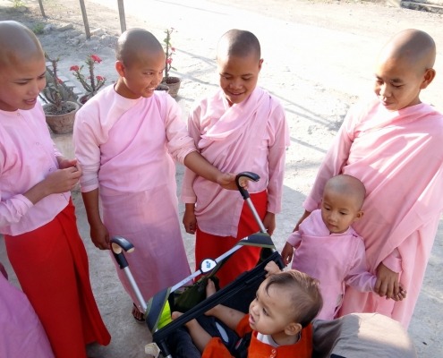 Myanmar_Kindernonnen